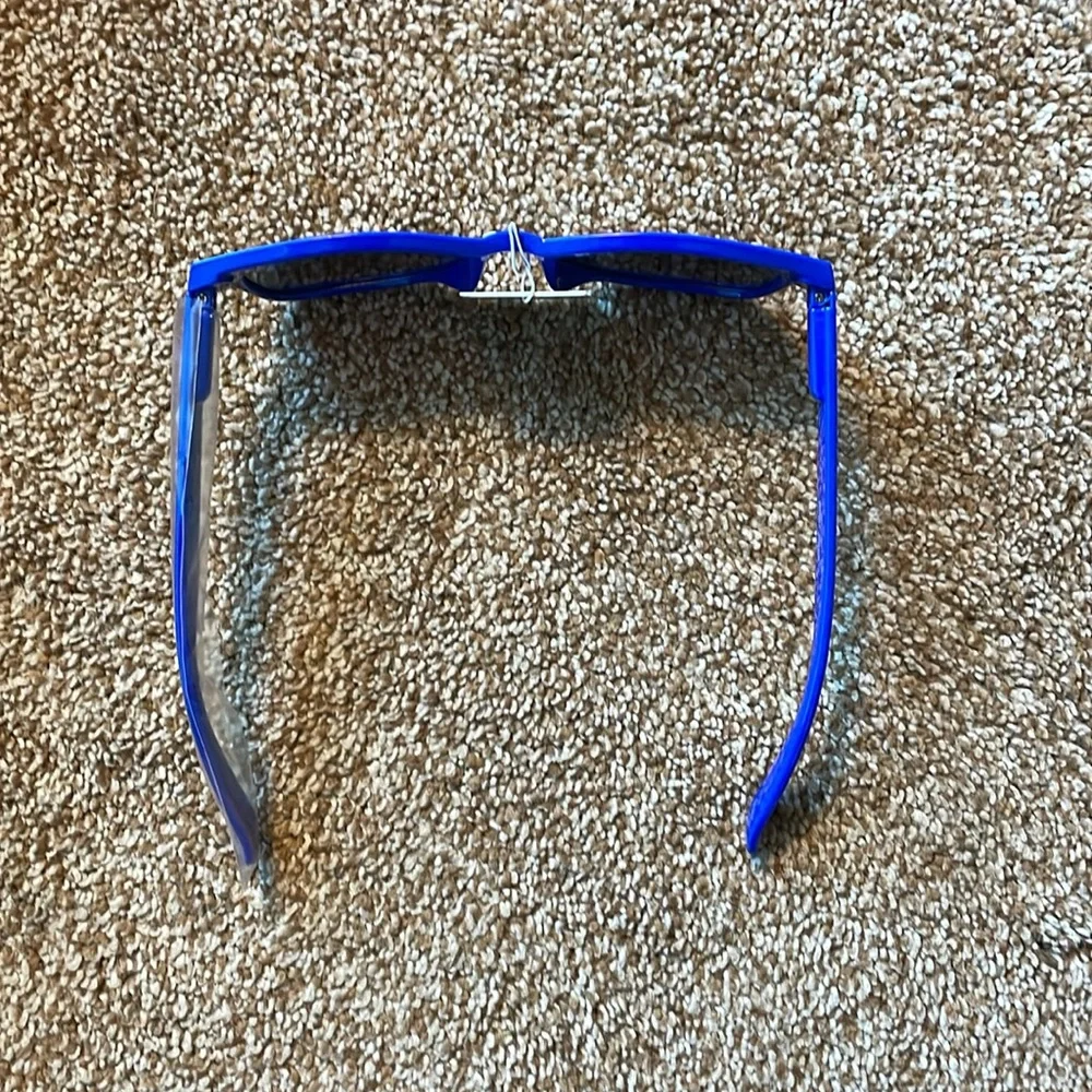 Owl blue Classic 80’s Dark Lens Sunglasses